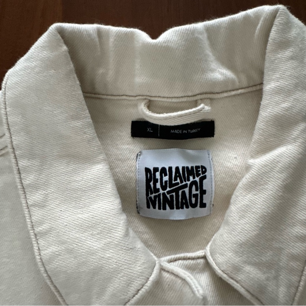 Reclaimed Vintage Cream Denim Short Sleeve Button-Up Shirt with Embroidery - Picture 5 of 15